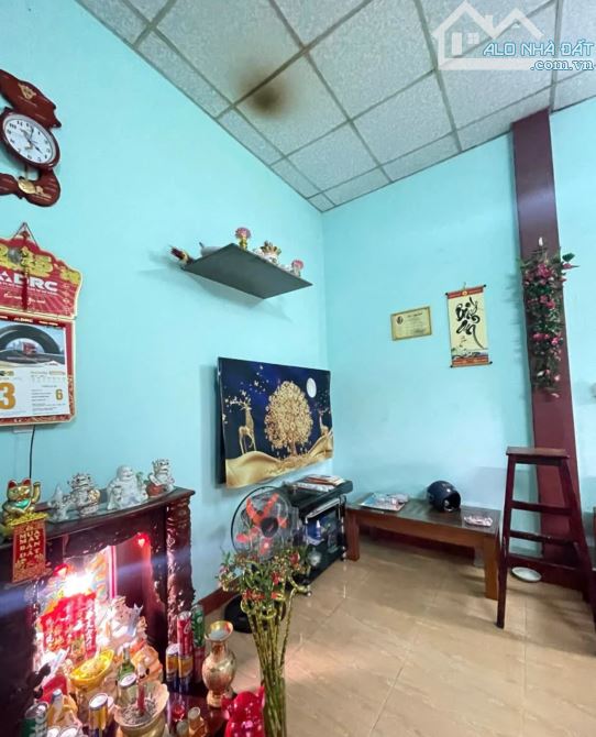 NHÀ MẶT TIỀN HOÀNG VĂN HOÈ - 120M2 - CẤP 4 - NGANG 6M - GIÁ 10.2 TỶ - 3