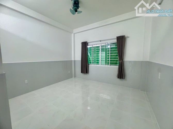 Nguyễn Văn Công- 65m2, 3 tầng- 7.7 tỷ - 3