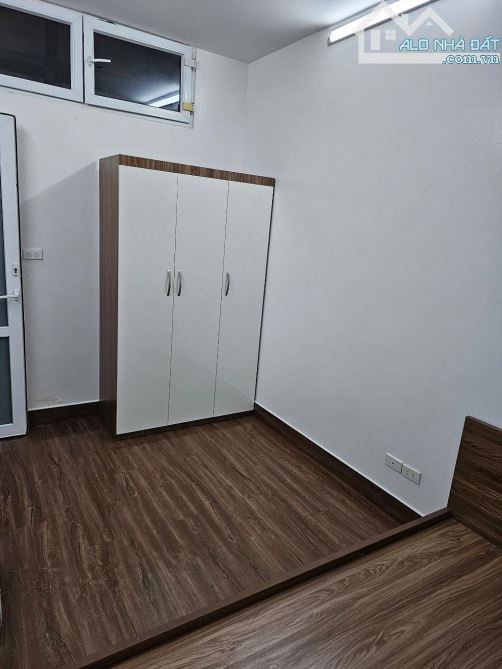 NHÀ NỞ HẬU-7 PHÒNG KHÉP KÍN CHO THUÊ - NGÕ NÔNG - Ô TÔ 2.5 TẤN ĐỖ CỬA_ 4 TẦNG-53M2 -10,5 T - 3