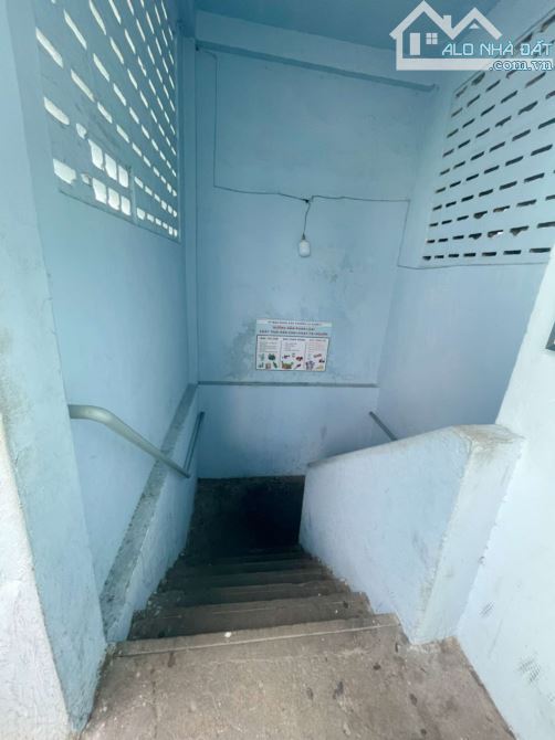 CHUNG CƯ TRẦN HƯNG ĐẠO ,Q.5 -THANG BỘ - CÓ SỔ - 45M2  - CHỈ 2.5 TỶ. - 3
