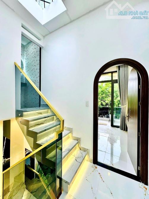 Nhà mặt tiền quận Gò Vấp 42m2 giá 6 tỷ 280 đường 10m kinh doanh đa ngành đường số 8 P11 - 3