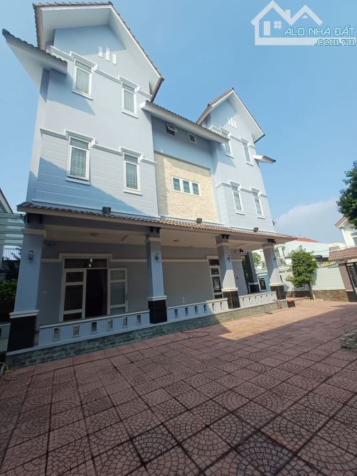 BIỆT THỰ GIÁ TỐT NGAY TT THÀNH PHỐ CẦN THƠ- LỘ NHỰA MỚI NÂNG CÂP 6M KHU VỰC YÊN TĨNH - 3