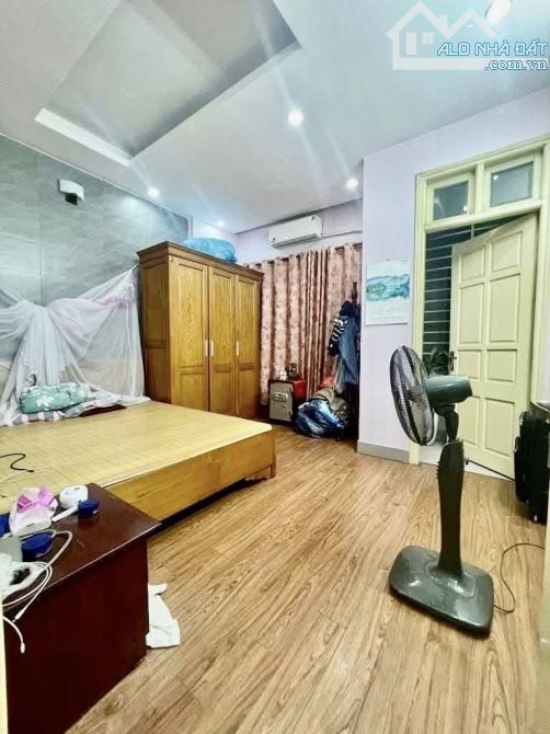 CHỈ 7 TỶ CÓ NGAY NHÀ QUẬN 10 THÀNH THÁI - HẺM XE HƠI - 4 PHÒNG NGỦ! - 3
