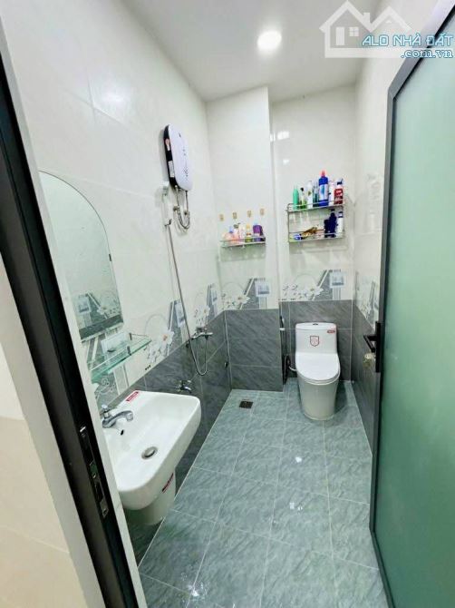 BÁN NHÀ ĐẸP Ở LIỀN GẦN MẶT TIỀN HẬU GIANG VIEW SÔNG THOÁNG MÁT 4TẦNG 56M2 GIÁ 6.X TỶ - 3