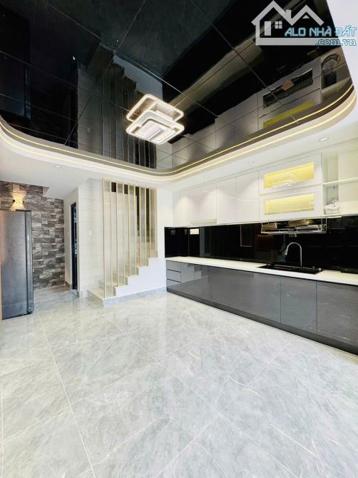 Khu Phân Lô - Hẻm 5M Xe Hơi Ngủ Nhà - 49M² - 5Tầng BTCT Full Nội Thất - 3
