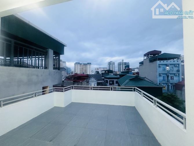 Bán nhà Hoàng Tăng Bí 37m2, dân xây 5 tầng, ô tô đỗ cửa chỉ 6 tỷ hơn - 3