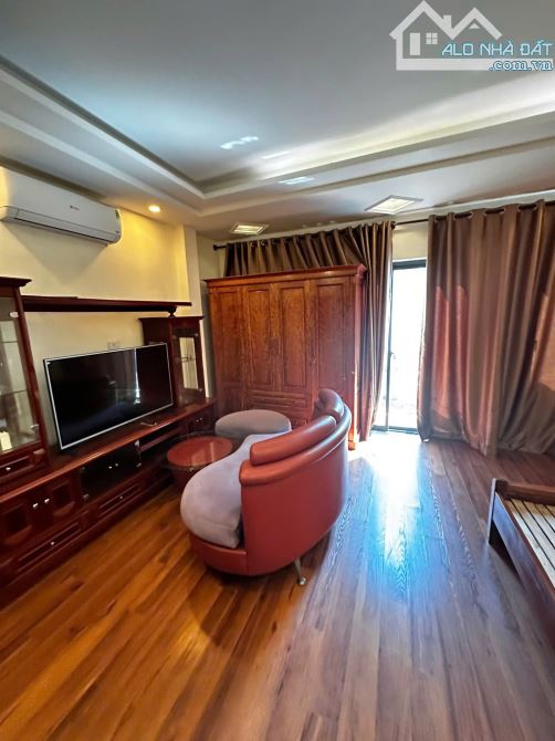 Cho thuê cả nhà 7 tầng mặt phố Đông Quan, phường Nghĩa Đô, quận Cầu Giấy. DT 55m x 7 - 3