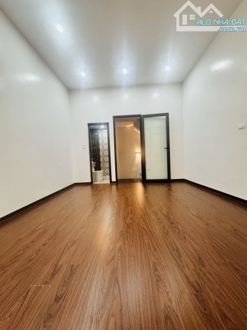 Bán nhà phố hoàng mai 30m2 5 tầng cực mới – ngõ thông thoáng -  giá 7.3 tỷ - 3