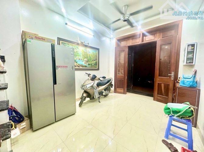 ✅ NHÀ 4 TẦNG DÂN XÂY - 50M RA PHỐ - Ô TÔ NHỎ ĐỖ CỬA - KHU VỰC AN NINH - DÂN TRÍ CAO   🌻Gi - 3