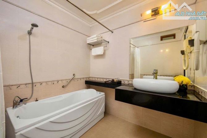 BÁN KHÁCH SẠN CAO TẦNG CỰC ĐẸP ĐƯỜNG TRẦN CAO VÂN, HUẾ - HÀNG HIẾM .. GIÁ CỰC SỐC ❌ - 4