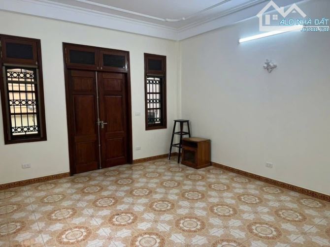TRẦN QUANG DIỆU BÁN NHÀ - PHÂN LÔ 2 MẶT NGÕ Ô TÔ TRÁNH - VỈA HÈ KINH DOANH - Ở SƯỜNG - ÔTÔ - 4