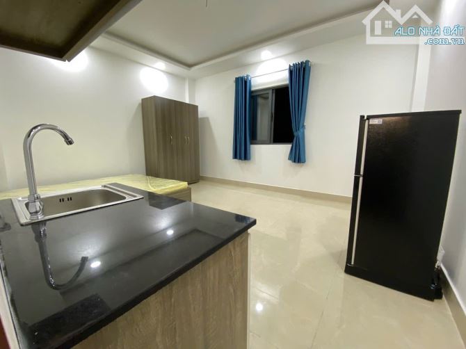 CĂN STUDIO FULL NỘI THẤT BAN CÔNG CỰC THOÁNG Ở QUẬN 10 - 4