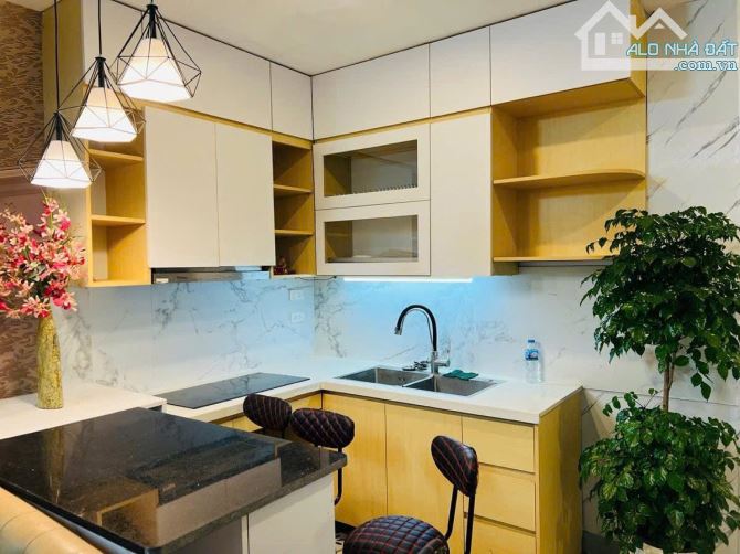 THANH KHOẢN CĂN HỘ TẬP THỂ TẦNG 1 PHỐ LẠC TRUNG-2 MẶT THOÁNG TRƯỚC SAU CHỈ HƠN 4tỷ - 4