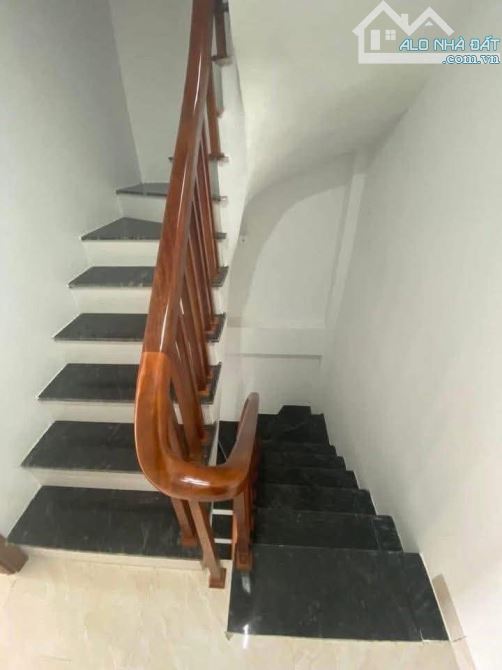 Nhà Kim Chung 31m×5 tầng, 10m ra ô tô gần đường 422b chir 4,7 tỷ - 4