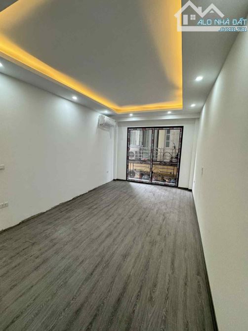 Hàng hiếm. láng trung- trúc khê, ngõ thông thoáng, oto bãi xe gần. Kịch 9đ - 4