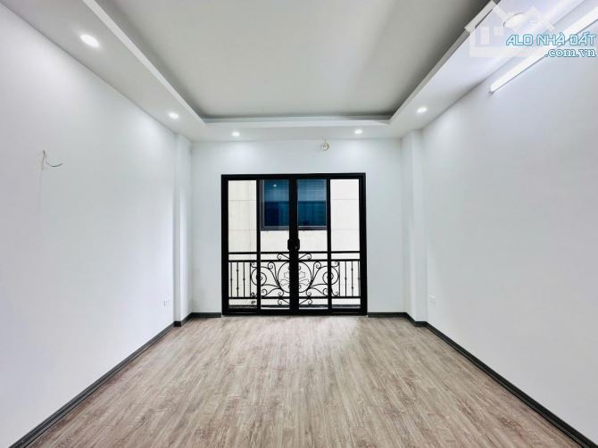 Tân Lạc – Đại La – Hai Bà Trưng. Nhà mới 38m² – 5 Tầng – MT 4m – Thang Máy – Giá 9.4 Tỷ - 4