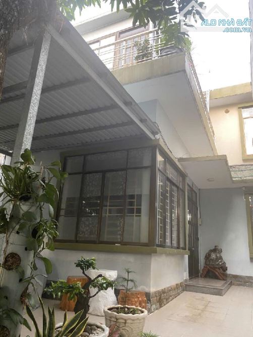 Nhà đẹp 2 tầng – Dt 202m² – Hẻm xe hơi – Nguyễn Duy Trinh gần Đỗ Xuân Hợp – chỉ 14 tỷ - 4