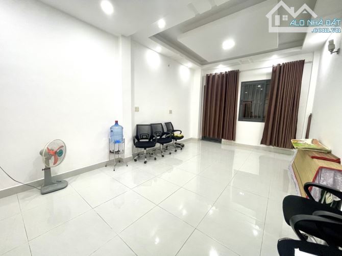 NHÀ 4 TẦNG 4❌17 – 6PN – HẺM 10M CÓ LỀ XE TẢI TRÁNH – NGAY CHỢ HẠNH THÔNG TÂY, GÒ VẤP - 4
