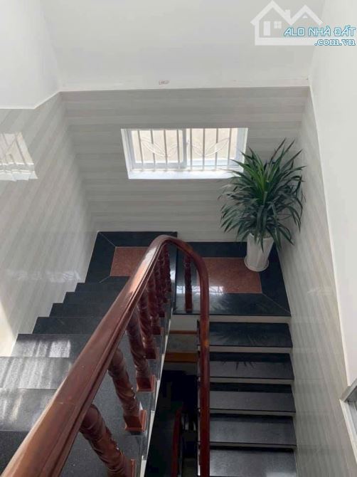 Cần bán nhà 1 trệt 3 lầu mặt tiền phường Thắng Nhì – DT 92m² – giá 12,5 tỷ - 4