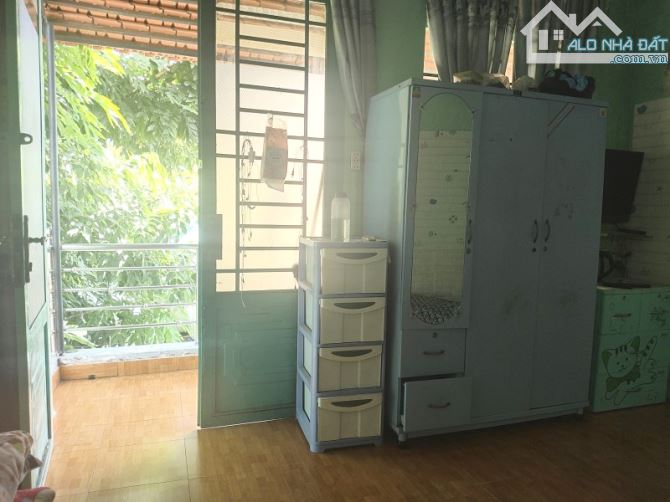 Bán Nhà Linh Trung Thủ Đức 52m²_ 4PN – 3 Tầng Gần ĐH Ngân Hàng, Chỉ 4.5 Tỷ - 4