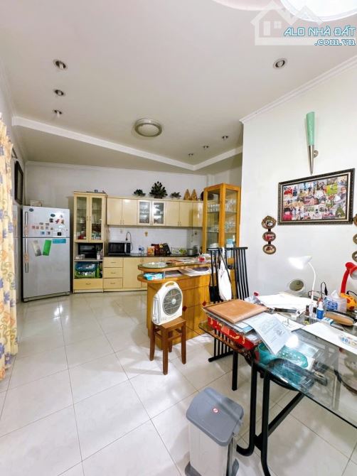 Nguyễn Trung Trực bình Thạnh 290m2 3 tầng giá chỉ nhỉnh 27 tỷ - 4