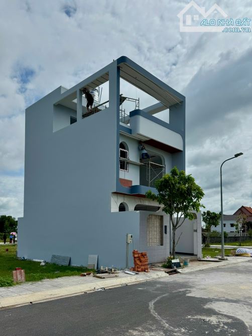CẦN BÁN NHÀ MỚI 1 TRỆT 2 LẦU XÃ TÂN PHÚ TRUNG,SỔ HỒNG RIÊNG , HOÀN CÔNG - 4
