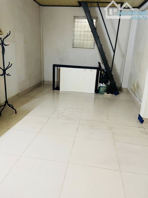 Bán nhà hẻm 3 gác thẳng 1 trục Trần Phú Q.5 : 24m2 - 3,5m x 7,5m - 4