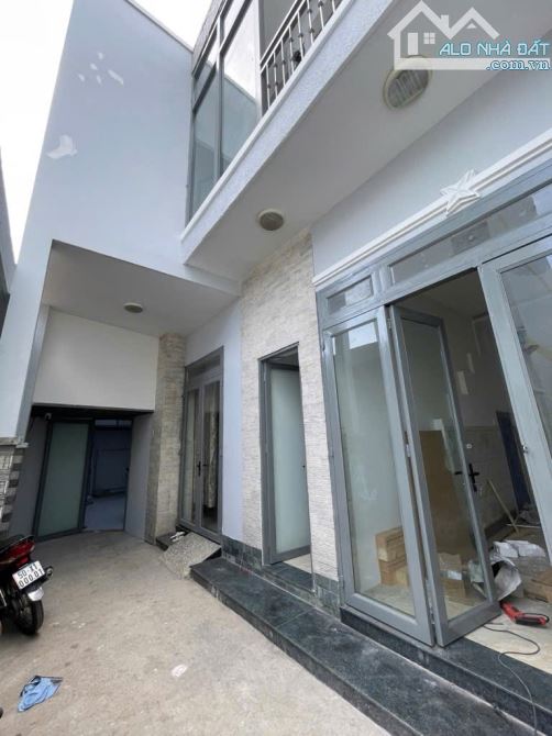 CHDV 9 PHÒNG + MẶT BẰNG CHO THUÊ - DT 300M² - DƯƠNG ĐÌNH HỘI, TNP B - 4