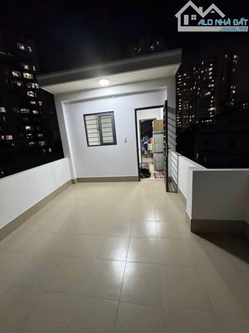 GIÁ RẺ GẤP 2 THỊ TRƯỜNG – CHỈ 100TR/1m2 – NGANG HIẾM 12M - NHÀ ĐẸP, MỚI TINH – DT KHỦNG - 4