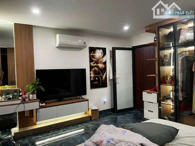 BÁN NHÀ MẶT PHỐ ĐƯỜNG 10M5 SẴN NHÀ 3 TẦNG FULL NỘI THẤT ĐẸP CHỈ 20 TỶ - 4