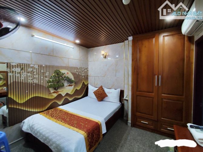 Bán Khách sạn Căn Góc - 5 tầng - 16phòng - 110m2 - Quang Trung - 200tr/tháng - Giá 20 tỷ - 4