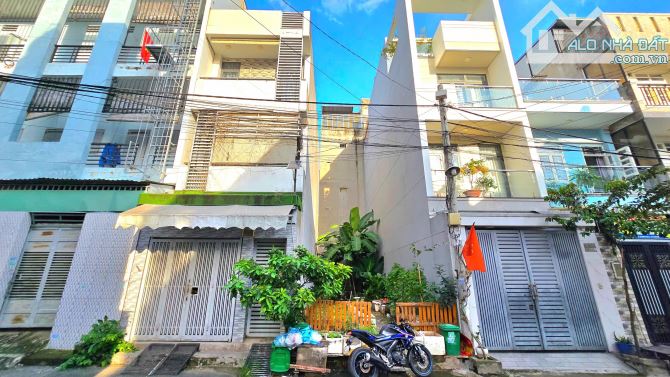 bán đất Đường 160 thông qua đường 102 Lã Xuân Oai, Tăng Nhơn Phú A, Q9 - DT 61m2 - 4