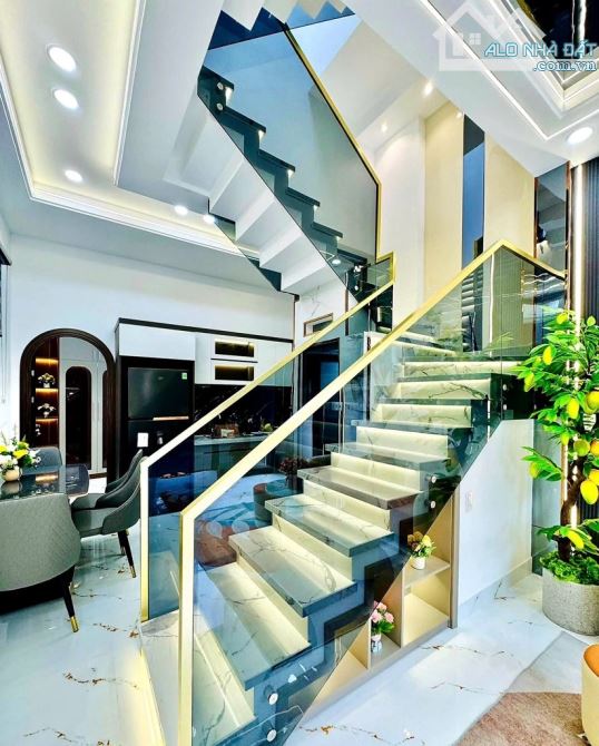 Nhà mặt tiền quận Gò Vấp 42m2 giá 6 tỷ 280 đường 10m kinh doanh đa ngành đường số 8 P11 - 4