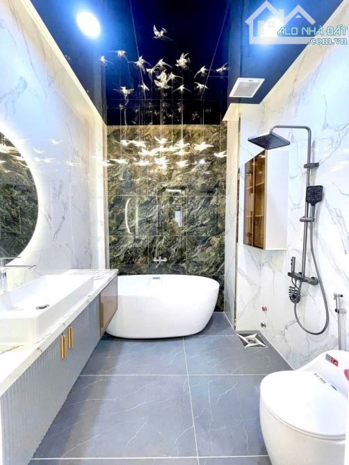 Hạ chào 500 triệu!! Sang tên gấp trong tháng 9 căn Đinh Tiên Hoàng P1 Bình Thạnh 40m2 - 4