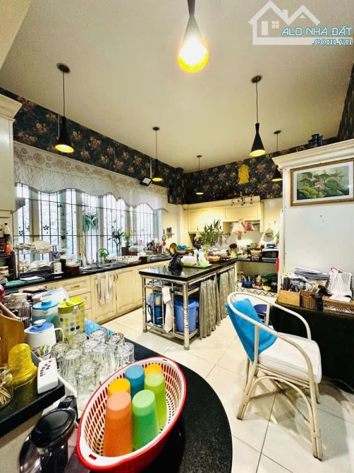 MẶT TIỀN QUỐC LỘ 1K - ĐÔNG HÒA - DĨ AN - 4 TẦNG - 418m2 - 4