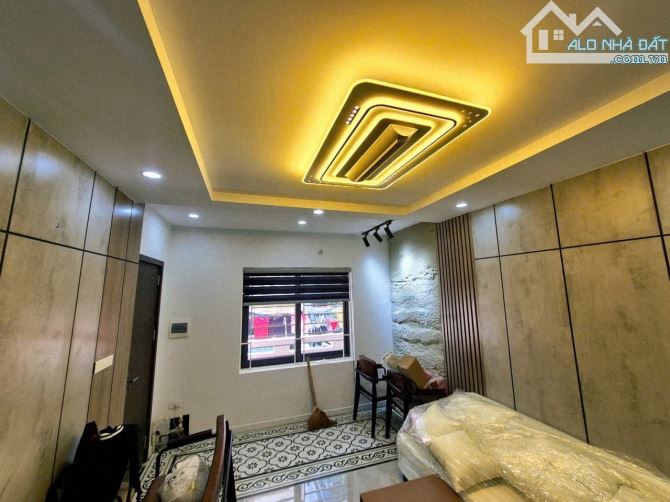 Trung tâm Cổ Nhuế, lô góc, 40m 6 tầng, thang máy, dân xây chắc chắn, 8 đồng - 4