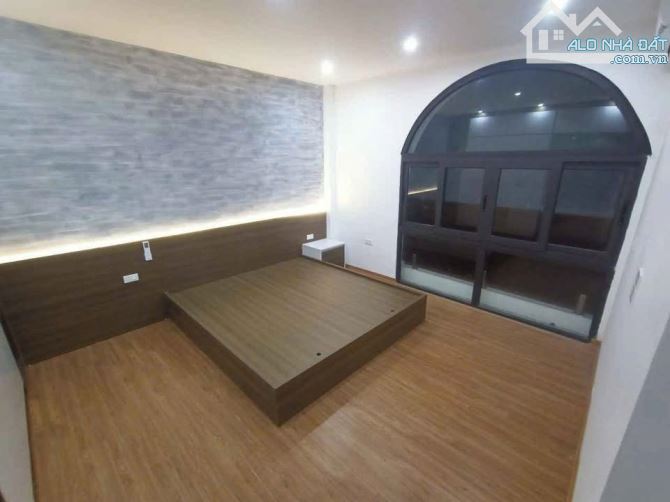 Cho thuê nhà riêng tại địa chỉ ngõ 50 Mễ Trì thượng, Mễ Trì, Nam Từ Liêm. DT 45m x 5 - 4