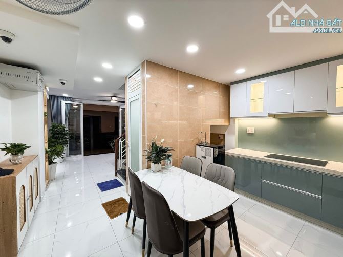 SIÊU PHẨM ĐẦU TƯ • NGUYỄN CỬU VÂN, P.17, BÌNH THẠNH • 4x10 • 5 TẦNG • HẺM TRƯỚC NHÀ 5M - 4
