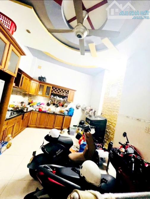 Nhà 4 tầng đường Hương lộ 2 Bình tân hẻm 8m thông 6 tỷ - 5