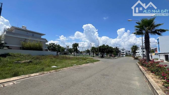 A381-LÔ GÓC MỸ GIA DT 303m RỘNG 16m XÂY BT TẠI GÓI 2 GẦN CÁC TIỆN ÍCH - 5
