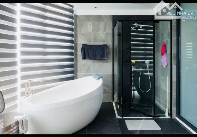 CỦA HIẾM! Mặt phố Liễu Giai - 106m2 - 9 tầng thang máy •View đẹp thoáng 3 mặt - 5