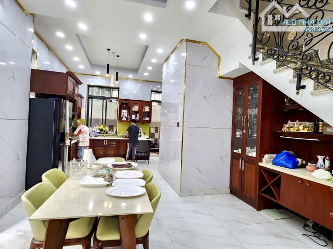 Bán Biệt Thự Mặt tiền đường số 5 An Phú Quận 2 Cũ DT 140m2 Ngang 7m Giá 28 Tỷ - 5