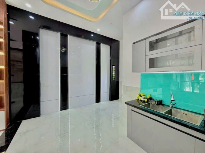 Bán nhà 1 trệt 2 lầu có hoàn công Kdc TDC  Quang Vinh giá 4 tỷ - 5