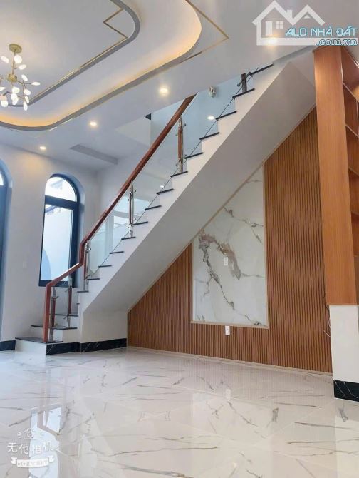 Căn nhà 99m2 có 960tr ở Tân Xuân Hóc Môn. Sổ hồng riêng cần tiền bán gấp - 4