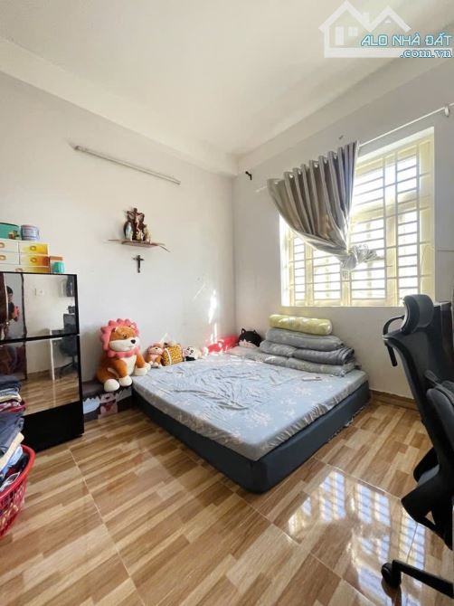 💥💥Bán nhà 3 tầng đường THẠNH XUÂN 01, phường THẠNH XUÂN, Q12,dt126m²(9x12).Giá 7,9tỷ - 5