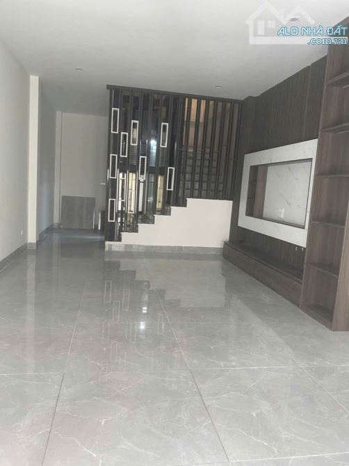 Cho thuê nhà mới 45m2* 7 tầng thang máy, ngõ 65 Võng Thị, Tây Hồ - 5