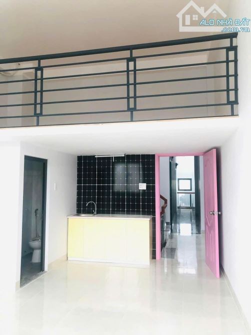 Bán CHDV 1 trệt 2 lầu 1 tum mặt tiền đường nhánh Man Thiện . TNPA . Quận 9  - DT : 4.2 - 5