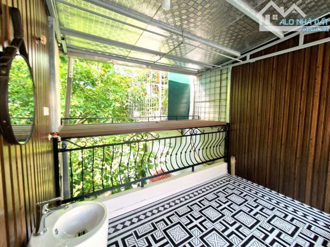 Trung tâm Cổ Nhuế, lô góc, 40m 6 tầng, thang máy, dân xây chắc chắn, 8 đồng - 5