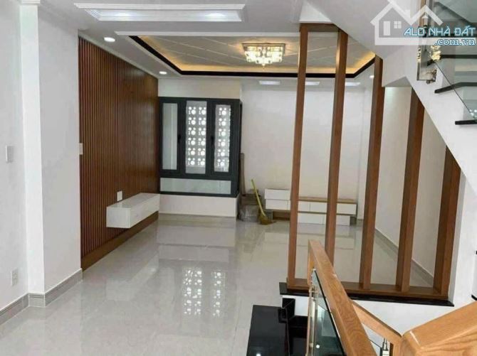 🏡 BÁN NHÀ SIÊU ĐẸP – 5 TẦNG, 56M², 4PN - ĐƯỜNG SỐ 1, P. LONG TRƯỜNG, Q.9 - 5.55 TỶ - 5