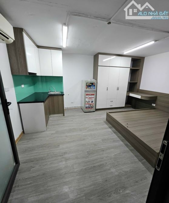 BÁN TÒA CCMN MỄ TRÌ 120M2- 7 TẦNG- MT 8.6M- 33 TỶ 500 - 6